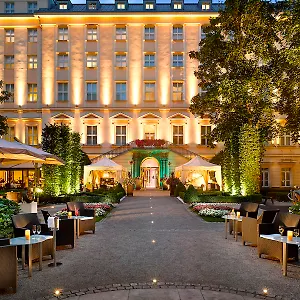 The Grand - The Leading Of The World 5*, Praga Czechy